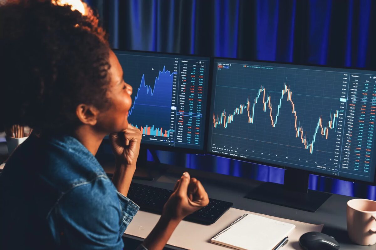 Temporada de balanços dos bancos começa com foco na inadimplência e endividamento